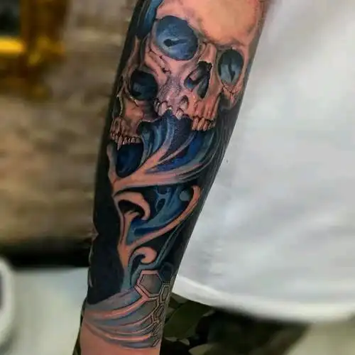 骷髅暴力遮盖这个遮盖难度很大_纹身吧社区 - 纹身大咖