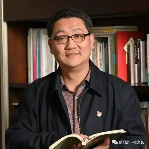 上海市建平中学西校校长赵之浩:让每一个生命蓬勃生长_腾讯新闻