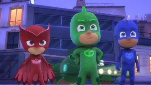 睡衣小英雄:猫小子刚刚出门 就被忍者和月之女打伤了 玩具故事