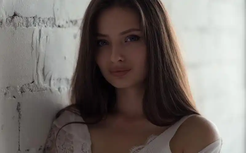 金发碧眼的维多利亚超模veronika-avdeeva壁纸