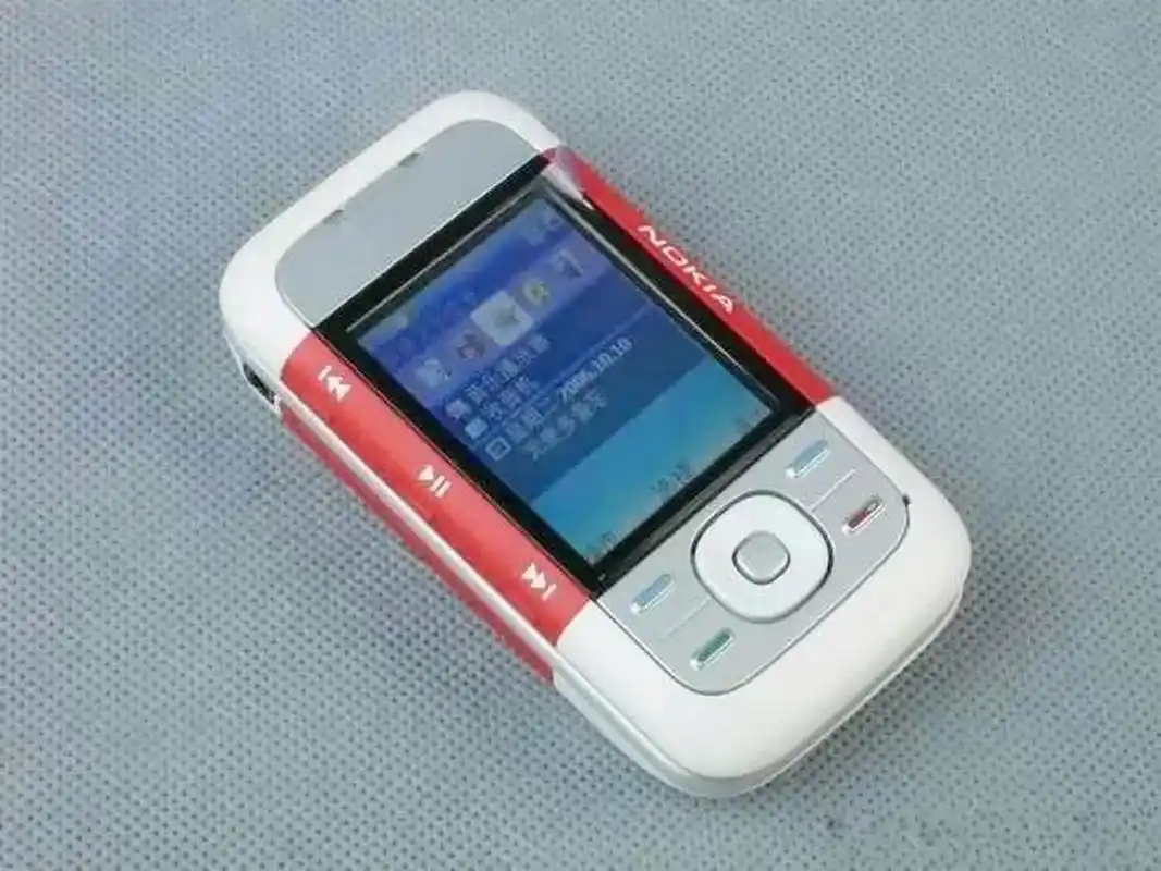 你人生的第一款智能手机是什么牌子  那是2009年,我进厂打工了一个月