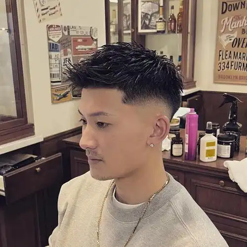 百变帅气的夏日发型,简单还有型,很多男士都在剪|飞机头|刘海|寸头