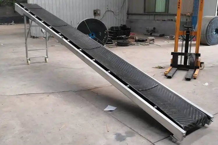 新型折叠皮带输送机水泥装车机小型传送带专车卸货输送带_输送机_传送
