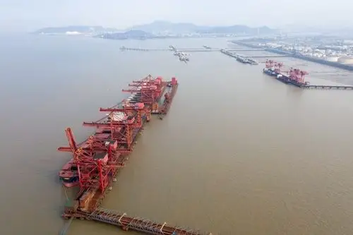 宁波舟山港北仑矿石码头首月吞吐量超千万吨_腾讯新闻