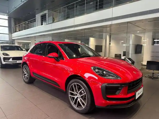 邂逅胭脂红macan,演绎浪漫都市风情_保时捷macan社区_易车社区
