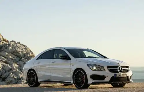 新款奔驰cla45上市热销中 颜色可选