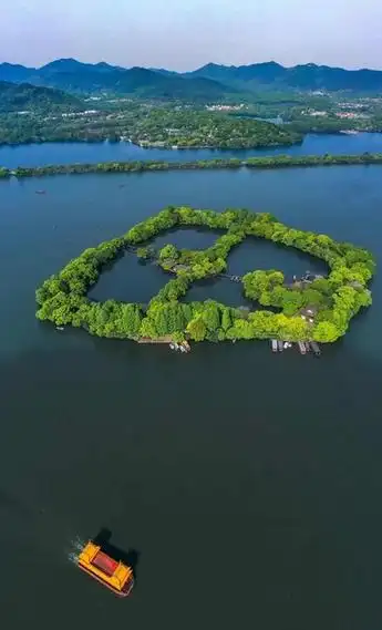 西湖鸟瞰.王晓波摄