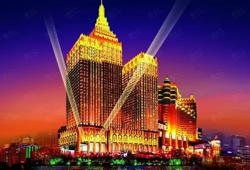 沈阳皇朝万鑫酒店外观图片