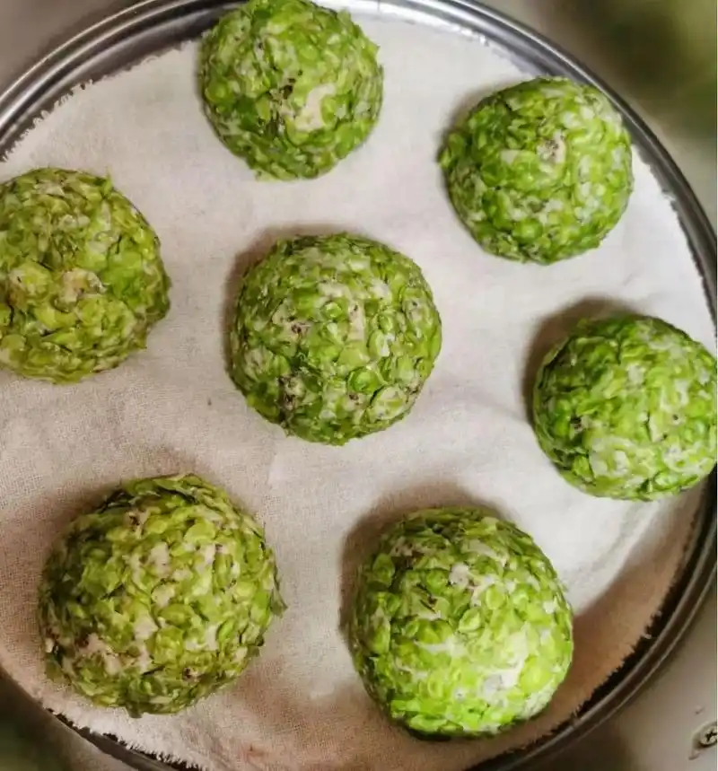 榆钱窝窝头小时候的味道