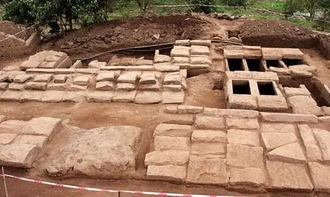 重庆发现罕见大规模明代古墓群