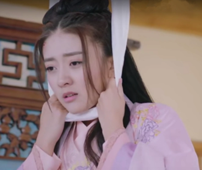 古装剧中上吊的女星,郑爽无辜,梁洁无理取闹,最后一位太可惜!