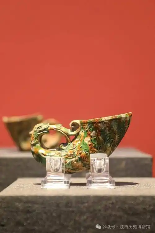 【陕博微光】三彩龙首杯_酒器_装饰_唐代