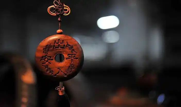 两字平安一路宽,十首有关平安的诗词,愿你的回家之路一路平安