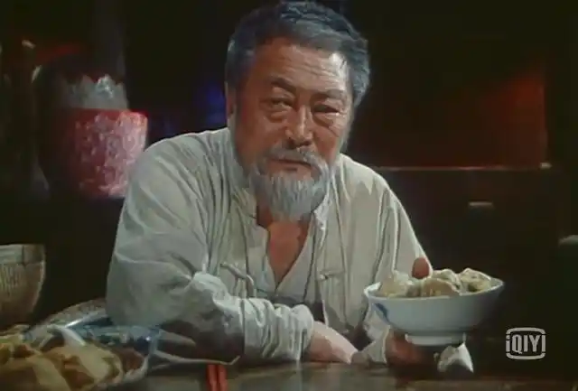 难忘八十年代电影《喜盈门》,每看到这段就泛起泪花,太感人了