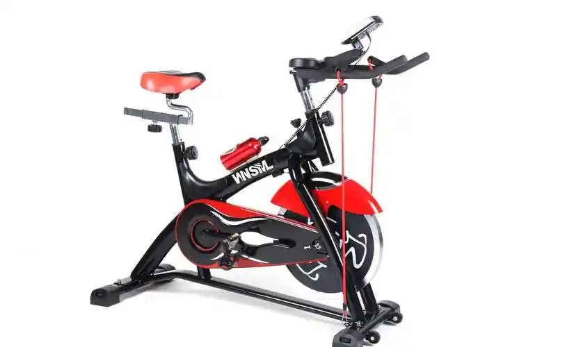 动感单车是一种非常棒的有氧运动,不仅提高心肺功能还能消耗能量降低