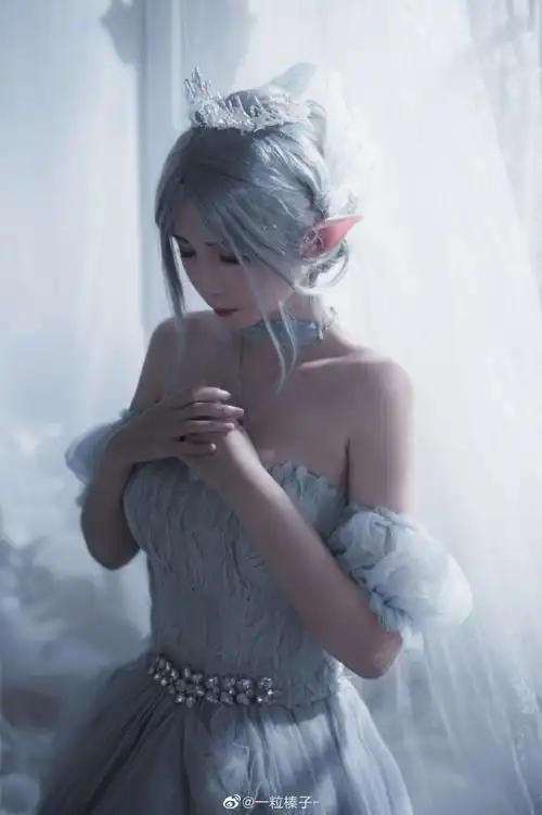 听我讲个暗黑童话##鬼刀#cosplay超话"冰公主啊,是个怪物,据说她长着