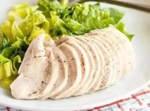 健身必吃水煮鸡胸肉?这并不是科学