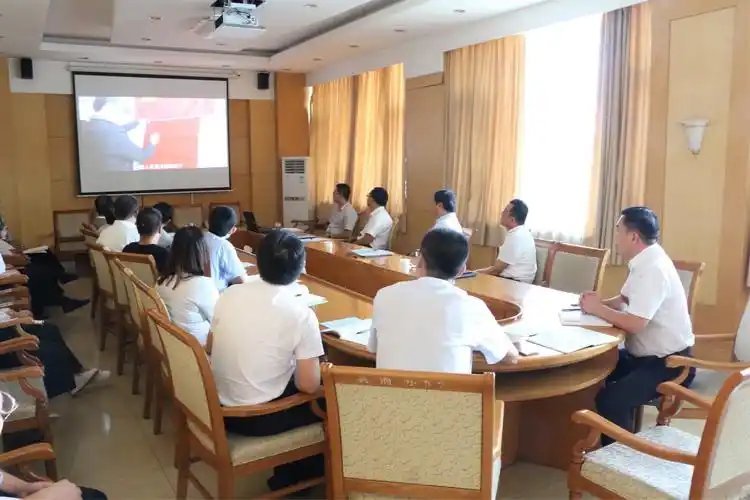 济阳县人民政府办公室组织开展8月份主题党日活动