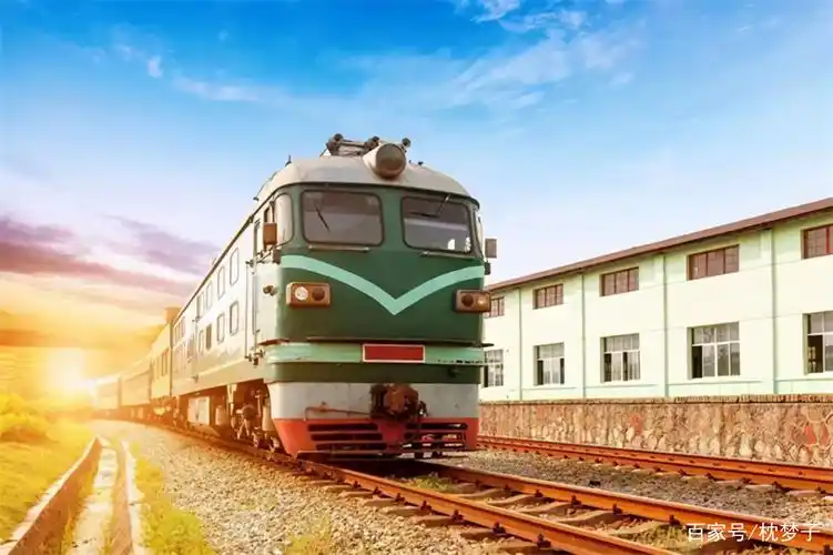 欠债5万多亿,却能"硬抗"二十年不涨价,中国铁路怎么做到的?