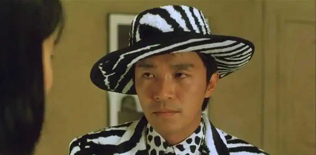 所以在这个《百变星君》里,虽然有闻所未闻的李泽星马桶,李泽星婆婆