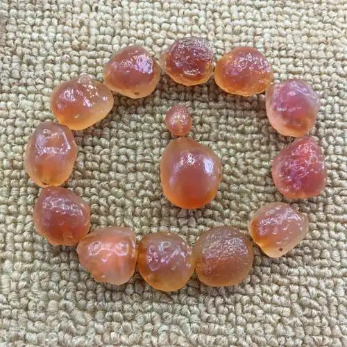 阿拉善戈壁玛瑙粉糖心手串