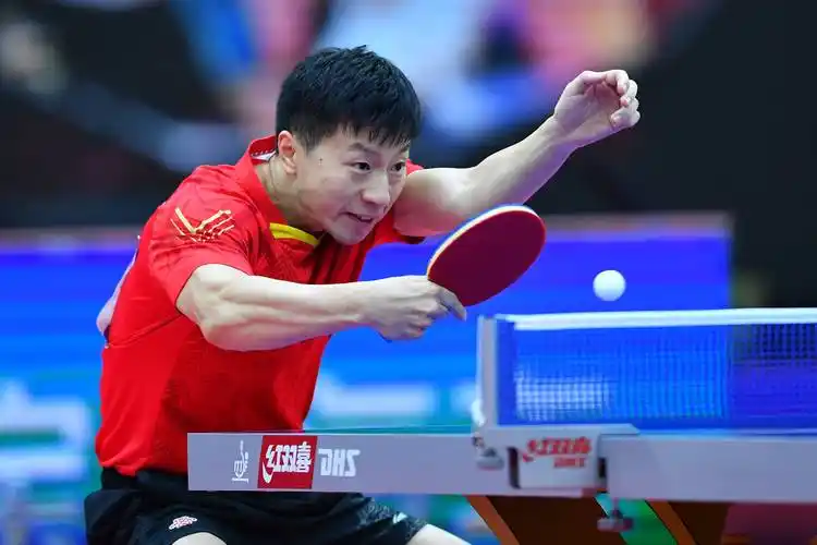 乒乓球——全国锦标赛: 马龙晋级男单决赛