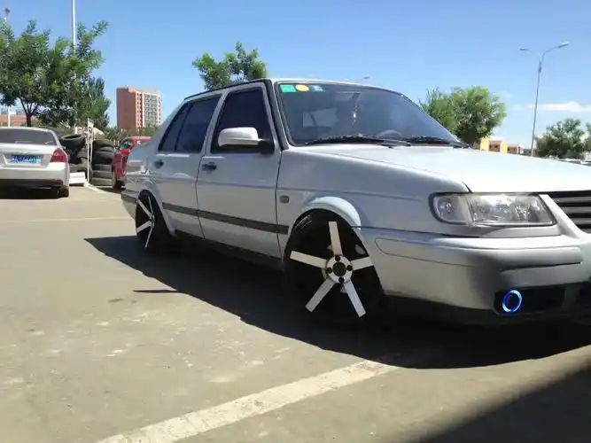 大众捷达魅力展示 hellaflush风格气动避震悬挂改装