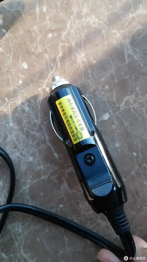 79元的 登路普 车载充气泵 mr437