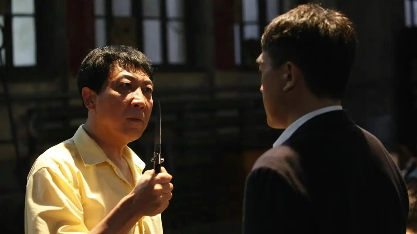 《十二公民》:理性与偏见的较量 《十二公民》是一部由徐昂执导的电影