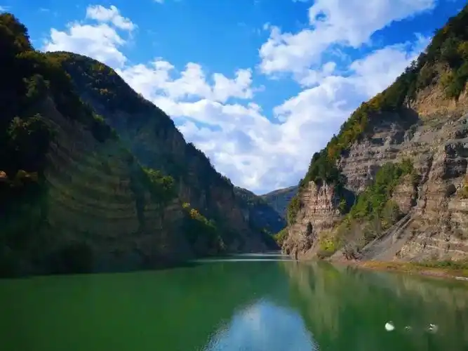 开园公告老龙潭景区4月16日复工开园