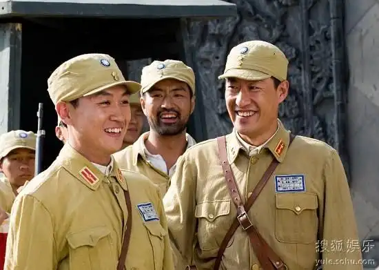 《火线》烽火硝烟 于震呼吁剧组安全问题