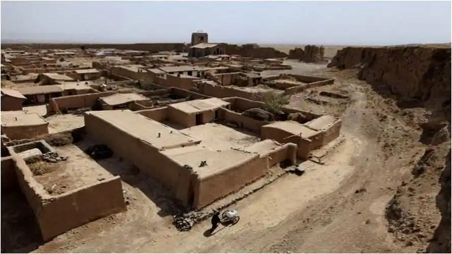 中国古代的军事要塞,400多年古城屹立不倒,如今剩100多人