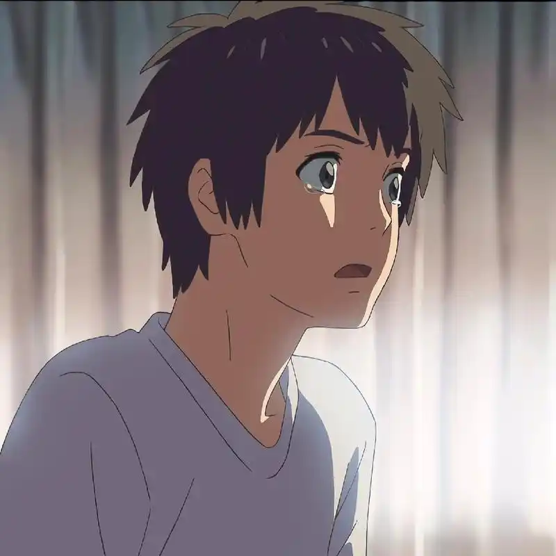 你的名字(泷头像版) 2016年上映的《你的名字》 早已是七年前的事情了