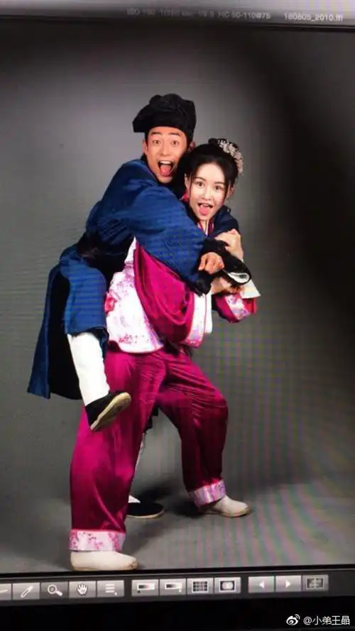 据知,现年23岁的云千千除了身材玲珑浮凸外,更是内