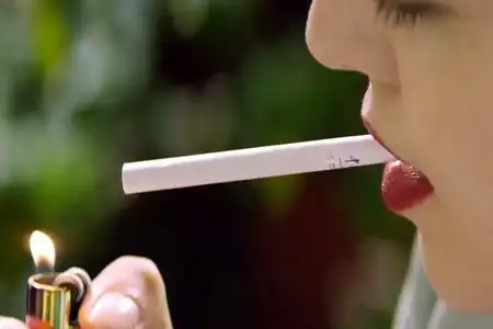 不抽烟的女生梦见自己吸烟吐烟圈