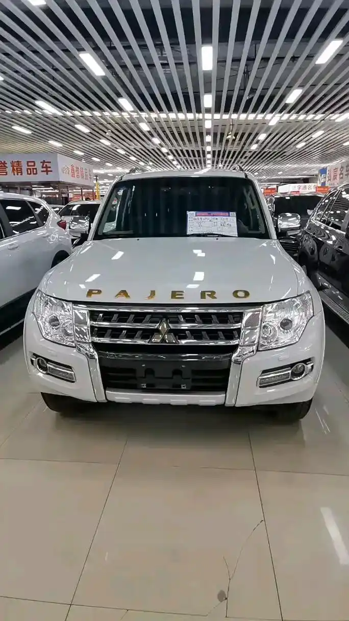 三菱帕杰罗v93金标 2020款3.0升.三菱帕杰罗v93金 - 抖音