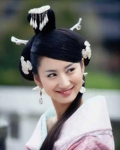 古装第一美女:她退圈年仍让人念念不忘_郭珍霓_生活_挑战