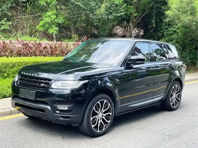 厦门2016年05月路虎揽胜运动版2016款30sdv6hsedynamic黑色自动档