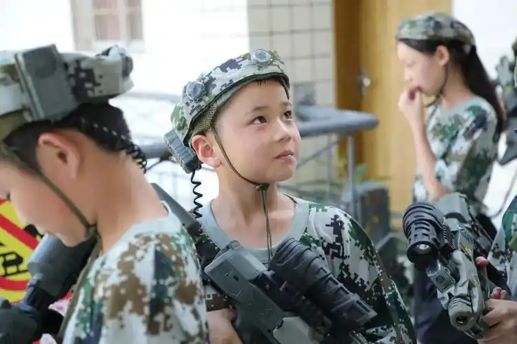 重庆市第九届青少年军事夏令营荣昌区分部结营啦