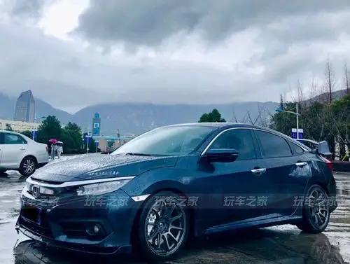 暗金蓝思域改装后更好看 还能提升驾驶乐趣