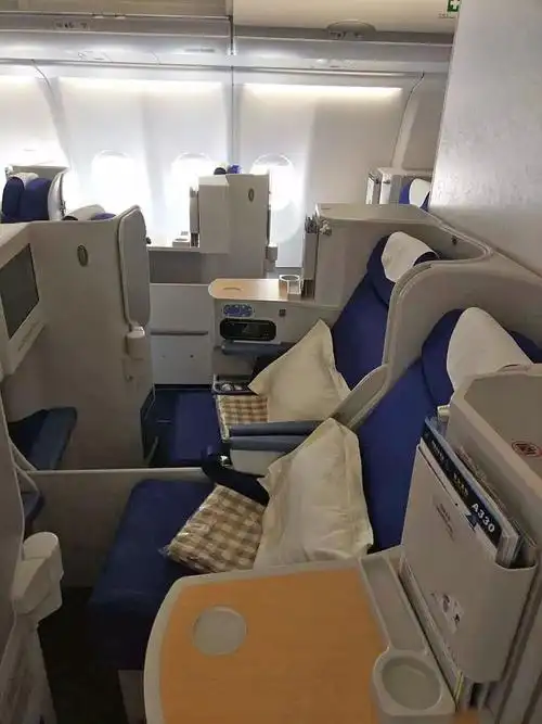 攻略请坐社长为何觉得东航最老333的商务舱也很中意呢