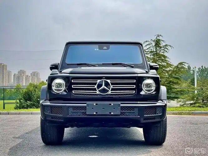 硬派豪车越野的代表作,通过力极强,科技感十足,在
