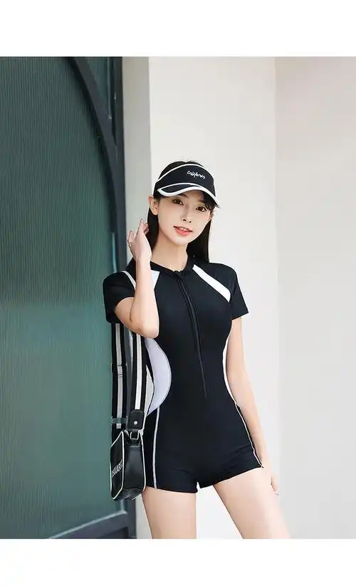 少女泳衣遮肚大码学生连体平角泳装运动风新款女生遮肉保守休闲泡温泉