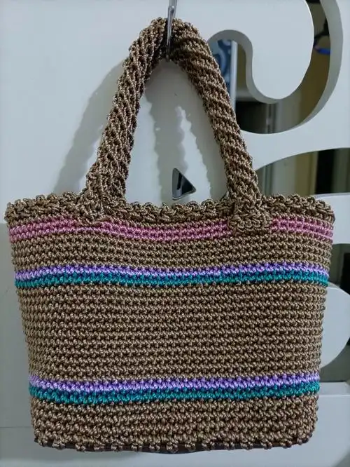 妈妈钩的冰丝线小包包