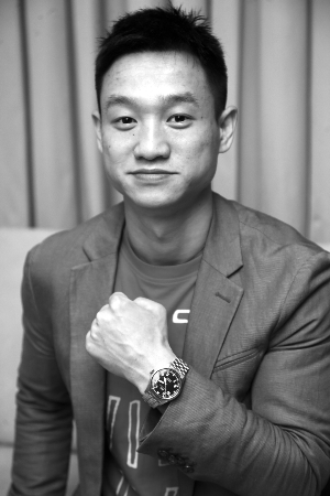 奥运冠军,"全能王"杨威.资料图片