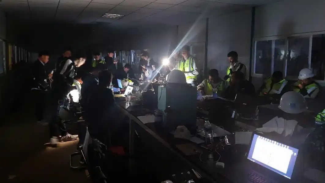 栋栋厂房日日新 浔阳江头换新颜——中建五局九江综保区厂房项目开工