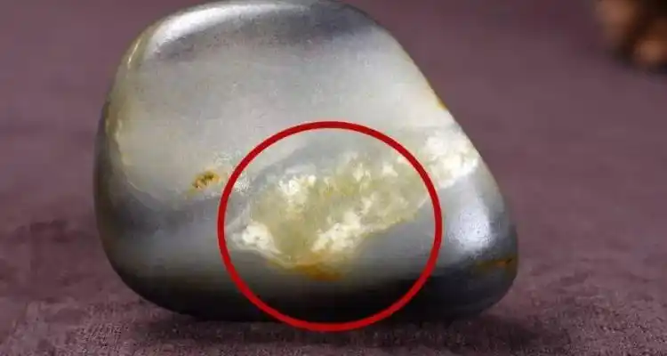 和田玉里面有棉絮一样的东西是好玉吗