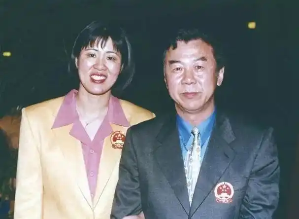 然而,那时的郎平是一名田径运动员,对排球并没有太多的热情.