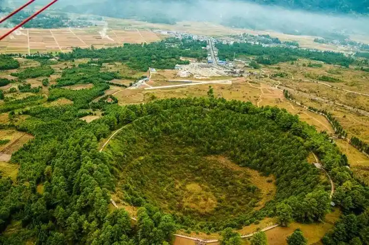 腾冲火山热海旅游攻略