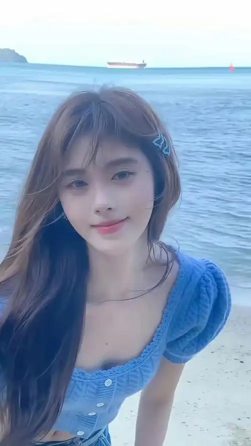 蓝色系小鞠给人耳目一新的感觉,反正超美超迷人～